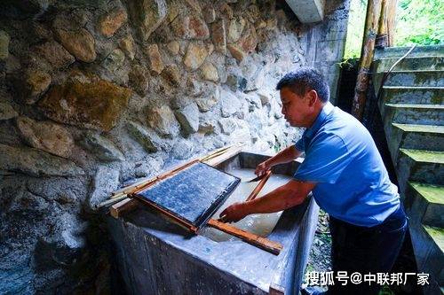 造纸消泡剂的作用