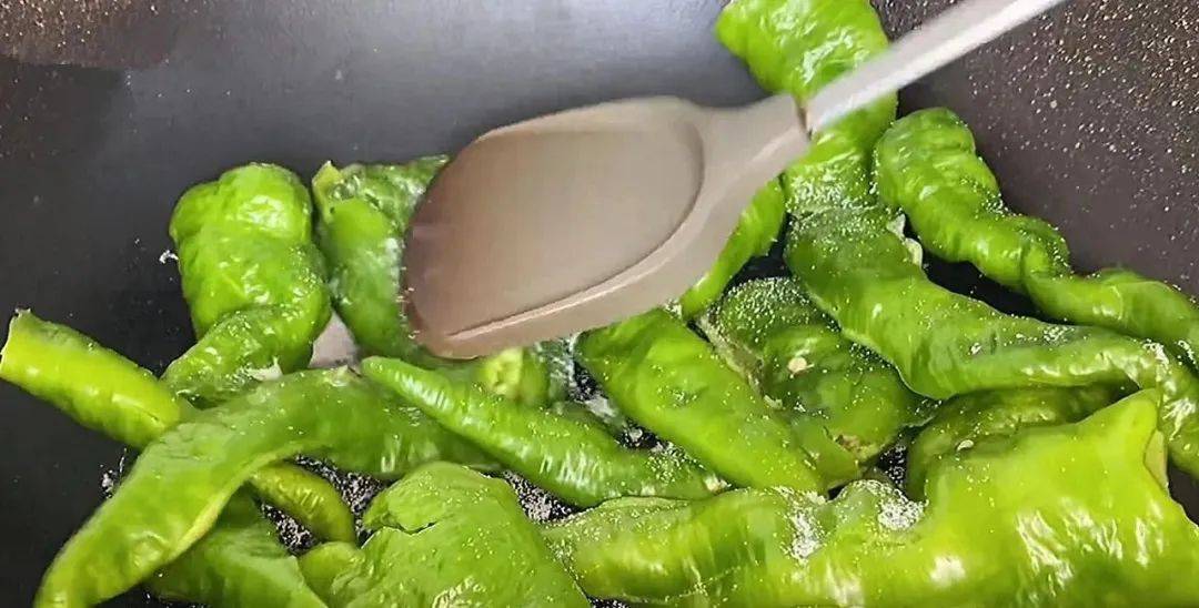 阅湾在线-广谈大湾网-珠海美食群-深圳美食群-广州美食- 炒辣椒