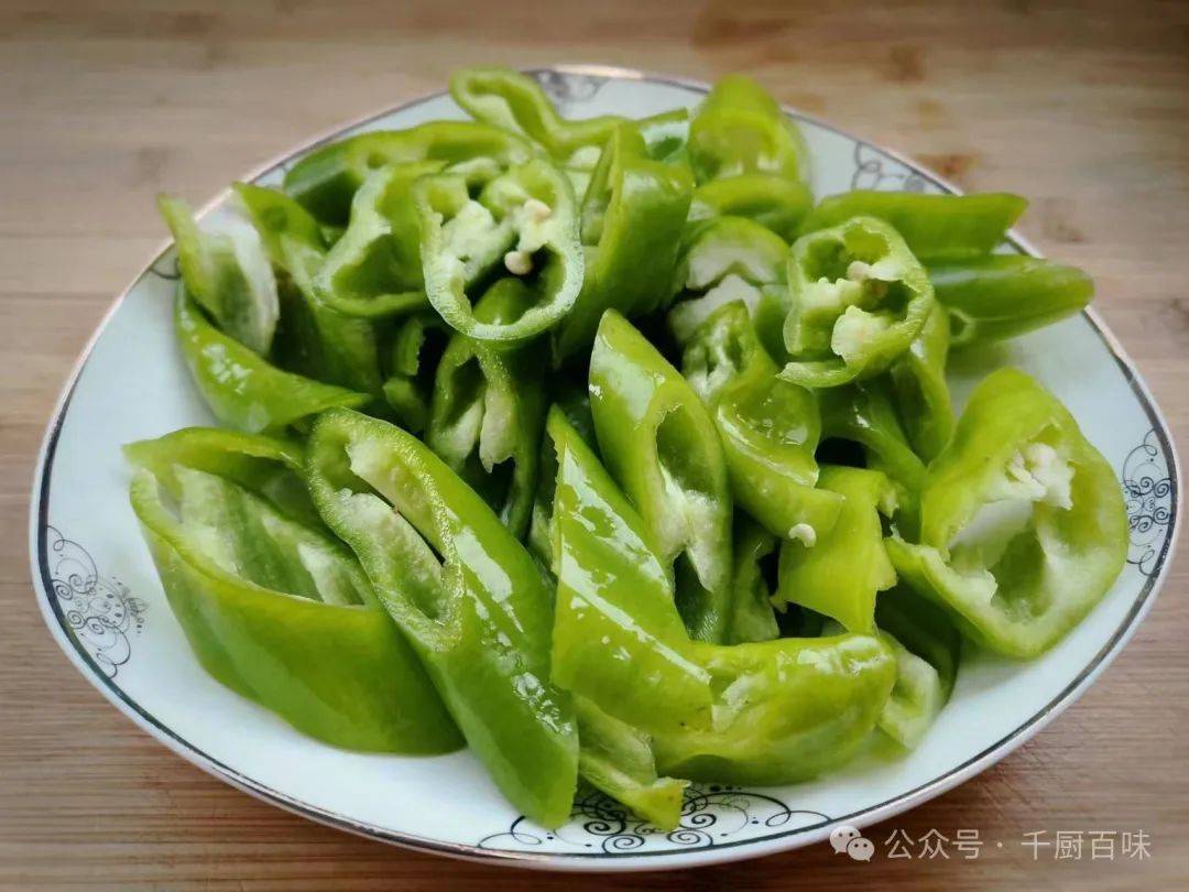 阅湾在线-广谈大湾网-珠海美食群-深圳美食群-广州美食-辣椒炒皮蛋