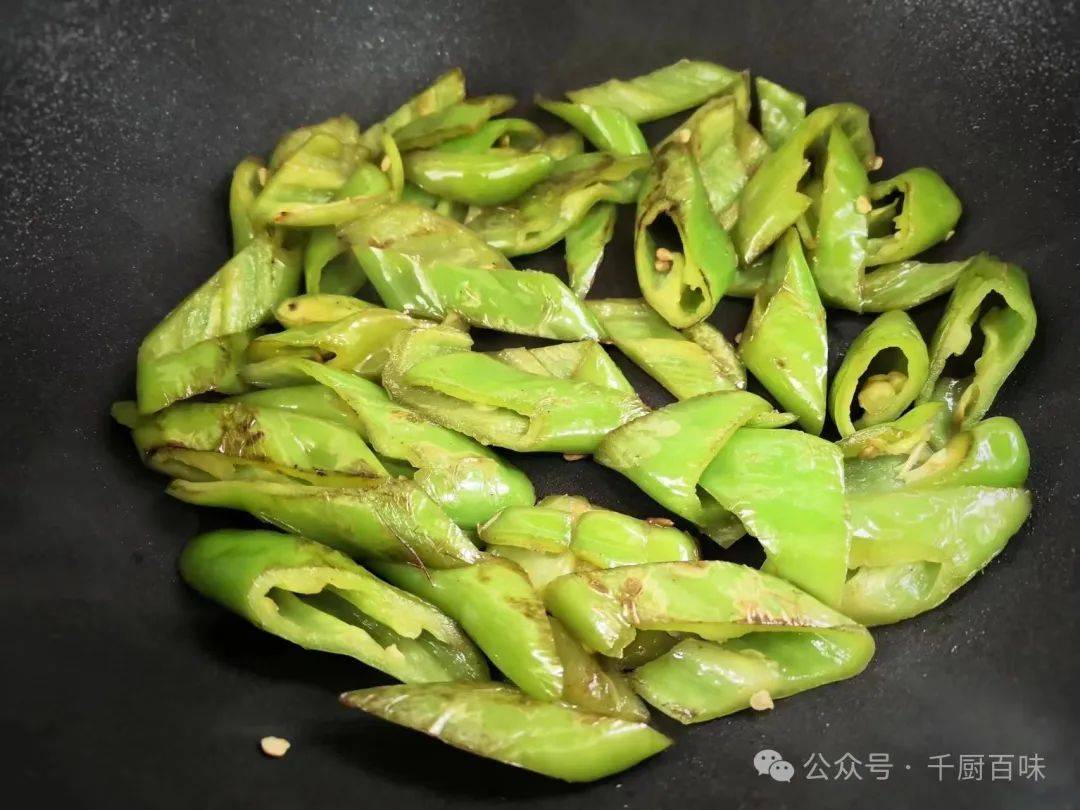 阅湾在线-广谈大湾网-珠海美食群-深圳美食群-广州美食-辣椒炒皮蛋