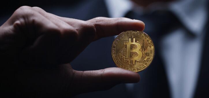 比特币中的矿工是什么(挖比特币的矿机是什么东西)